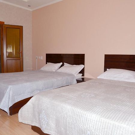 Astoria B&B Ош Экстерьер фото