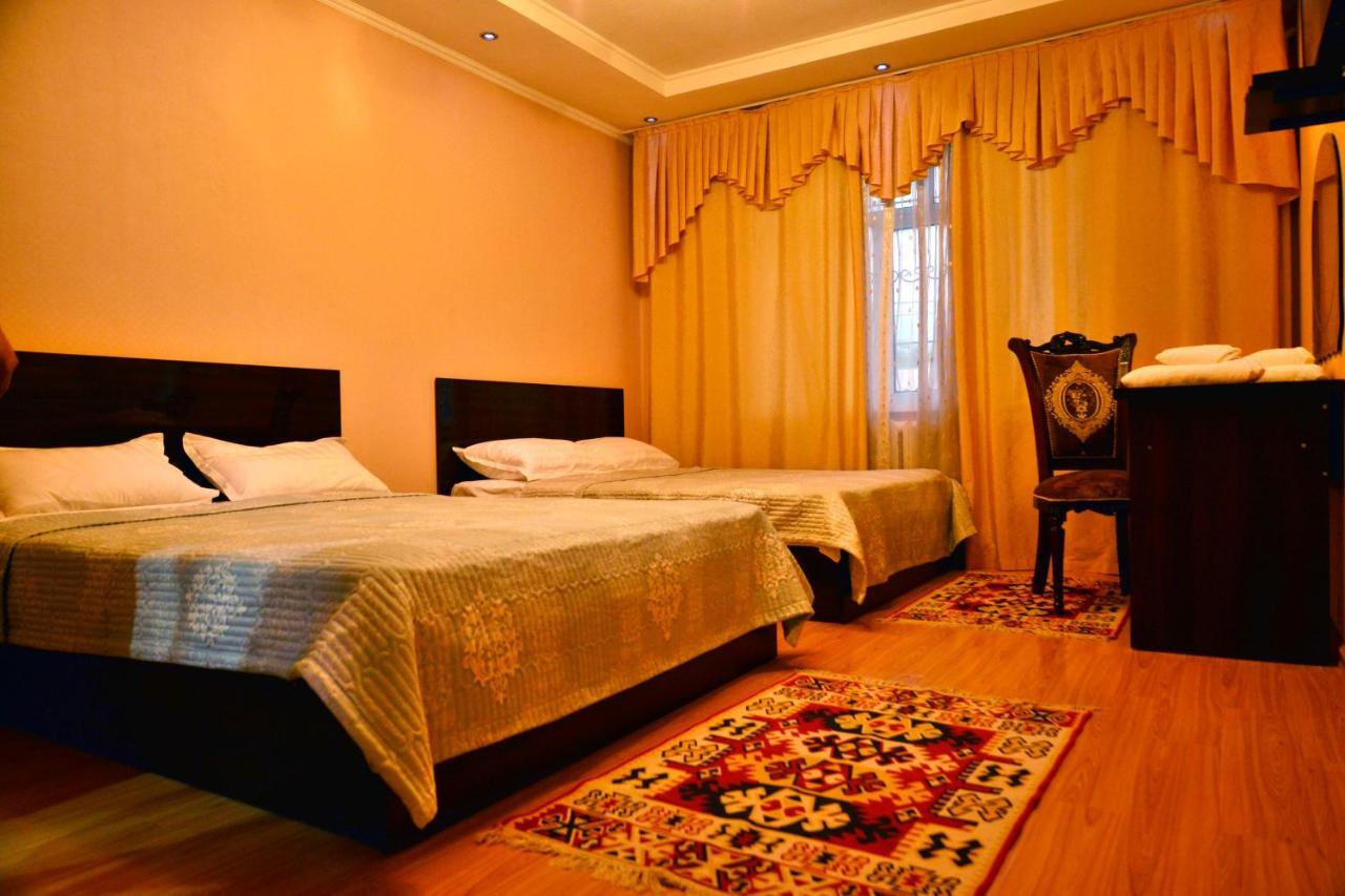 Astoria B&B Ош Экстерьер фото