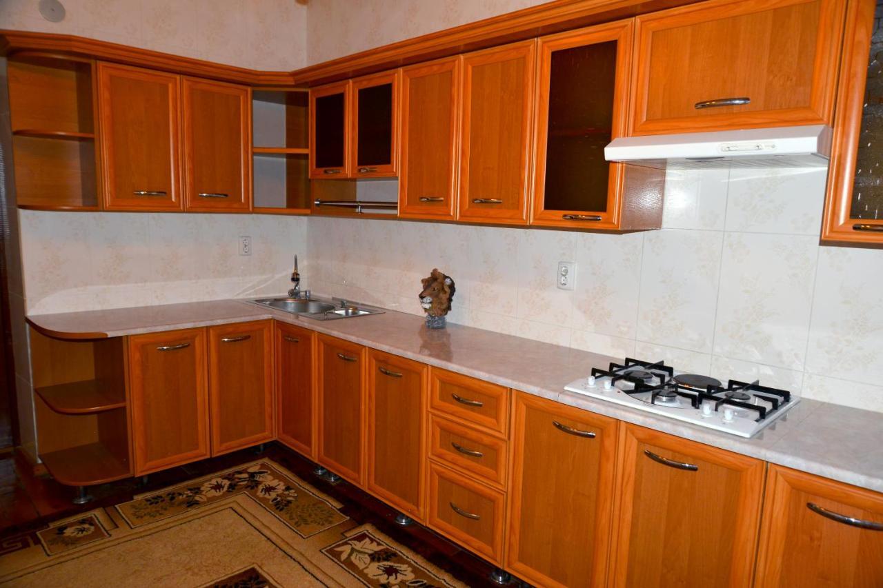 Astoria B&B Ош Экстерьер фото
