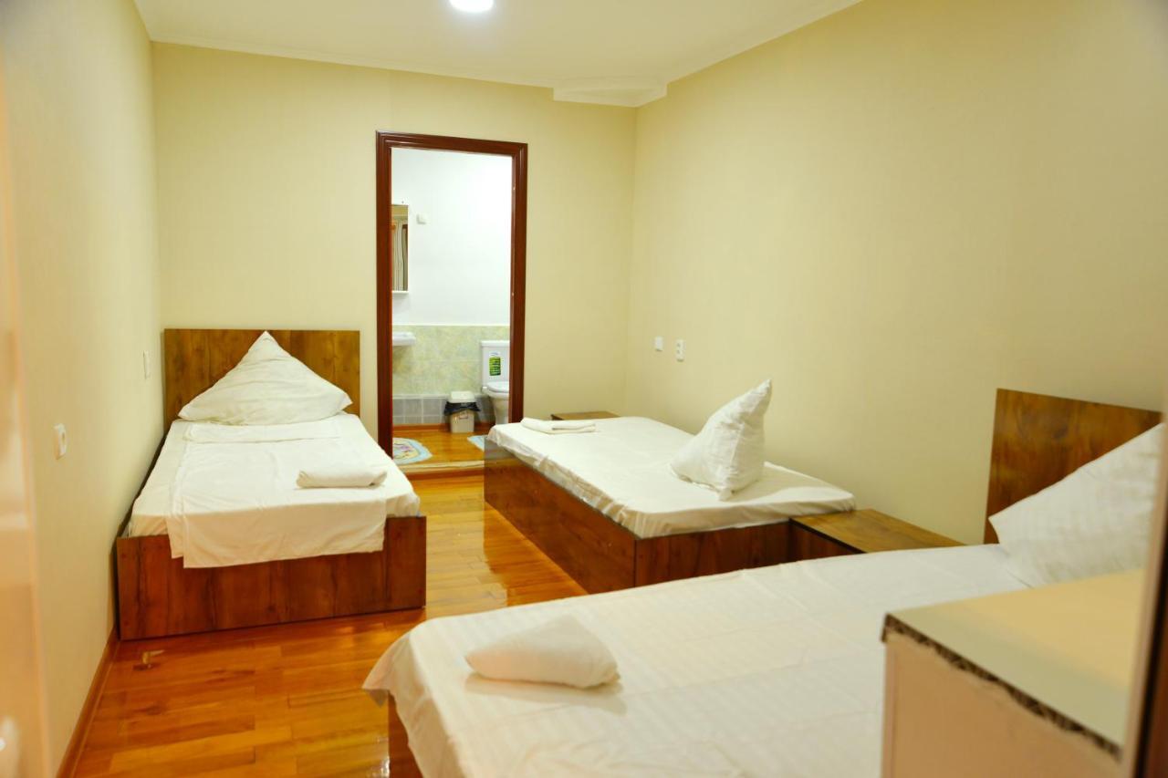 Astoria B&B Ош Экстерьер фото